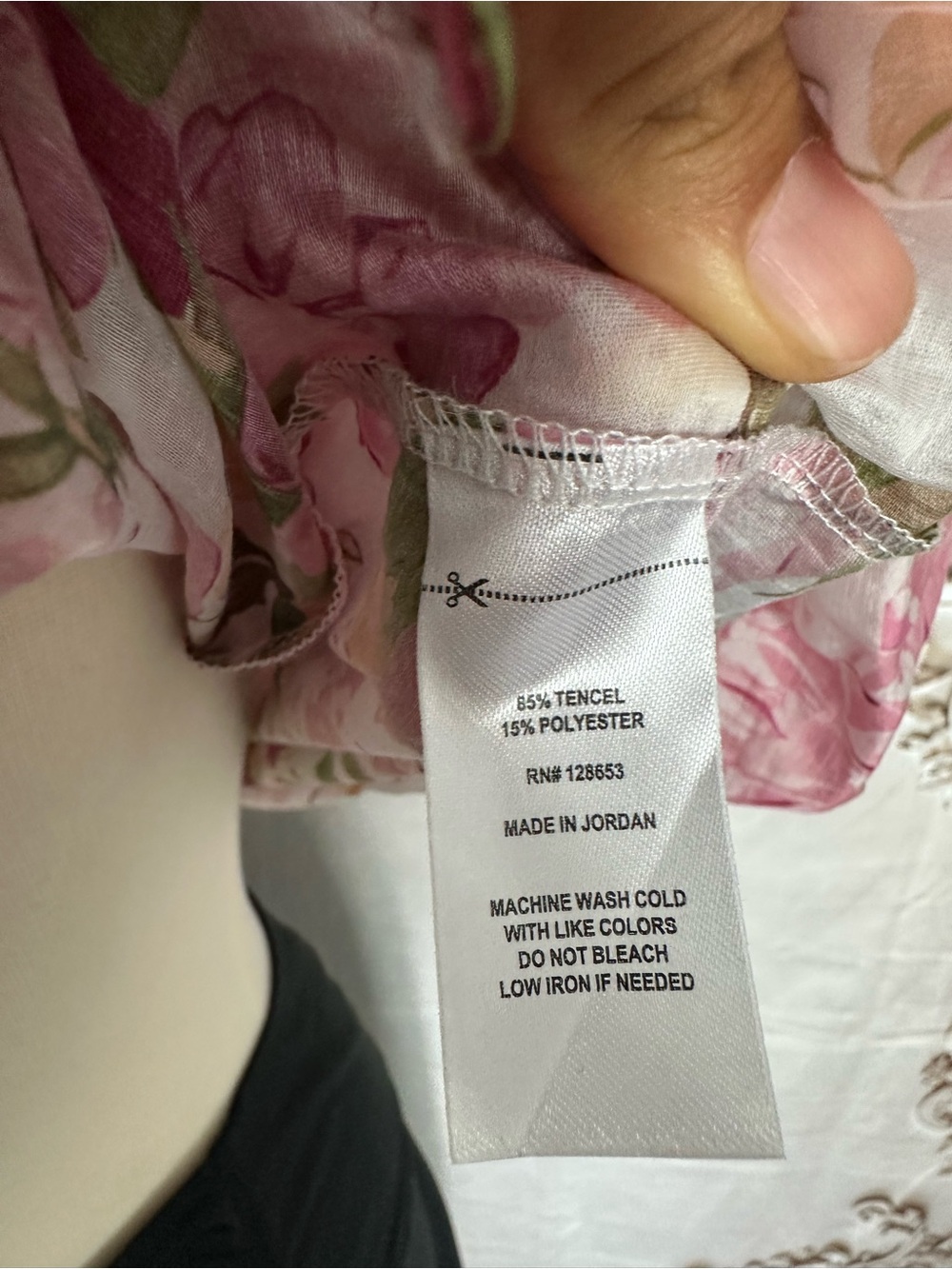 Pink Floral Puff-Sleeve Button-Down Shirt - Picture 10 of 10